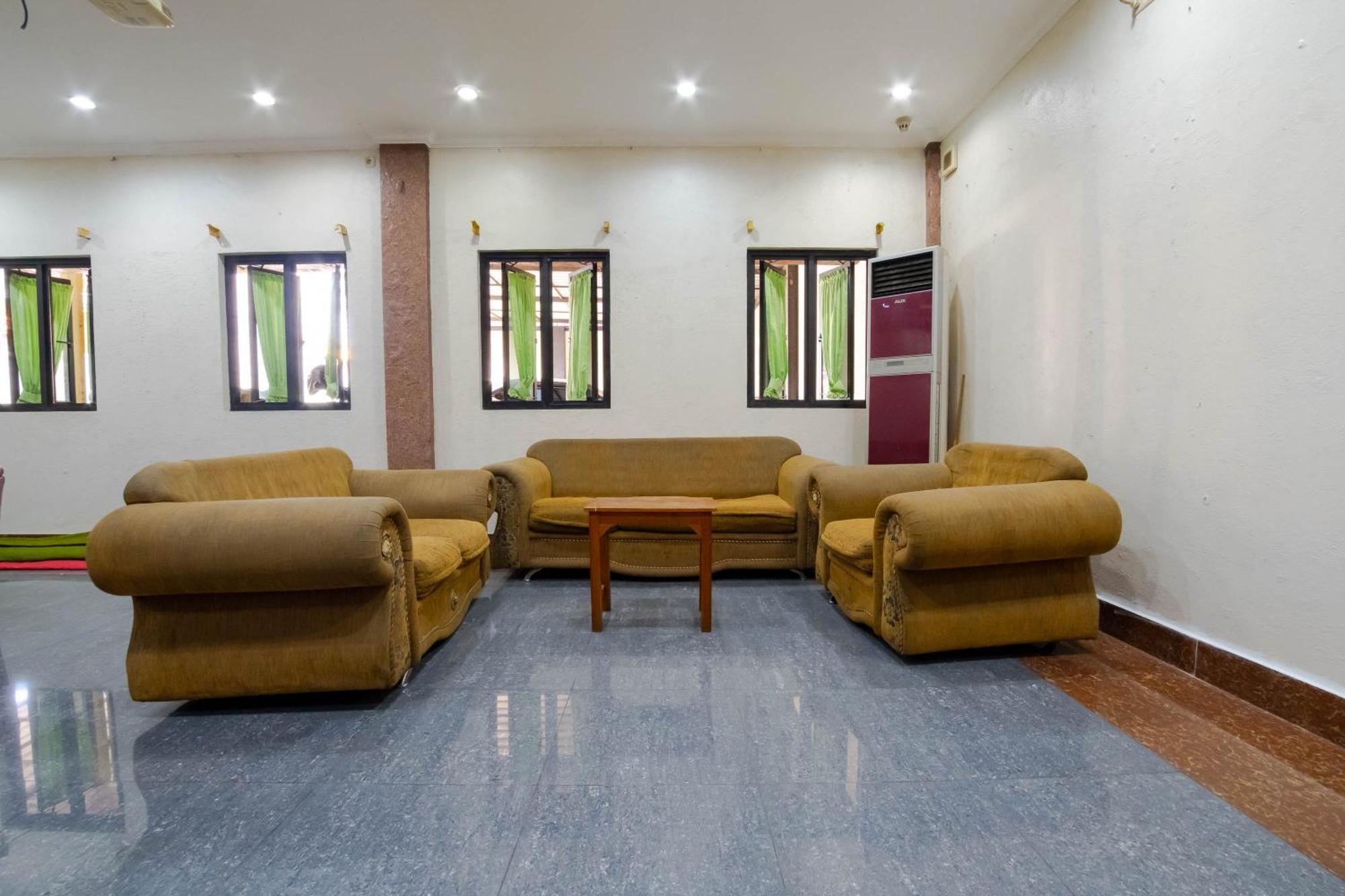 Nusa Indah Syariah Hotel Bandara By Abdihome 탕그랑 외부 사진